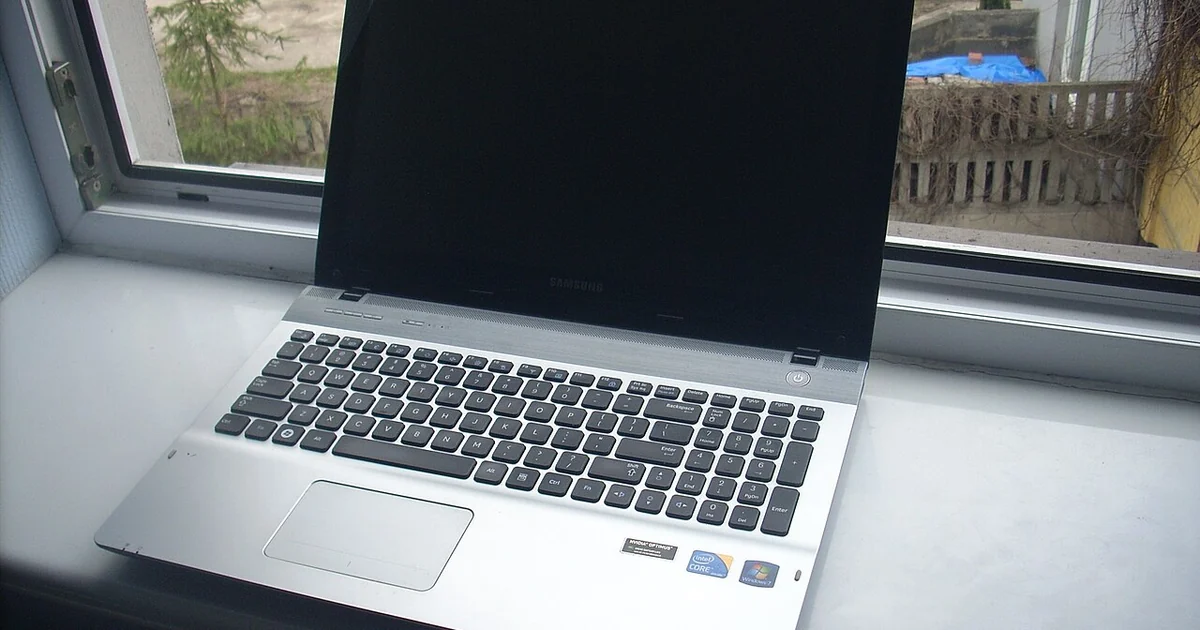 Komputer - laptop (notebook) Samsung QX-510 - wnętrze