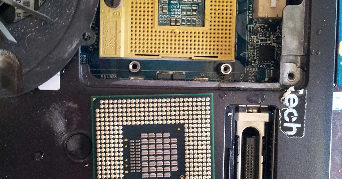 Here we see deattached CPU Core 2 DUO T5500.